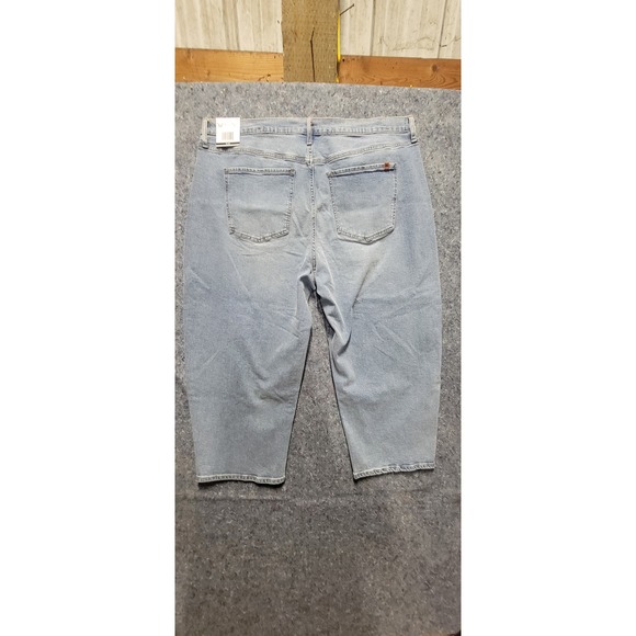 Jessica Simpson Women's Myrtle Barrel Leg Light wash Capri Jeans Size 20W - Picture 8 of 11